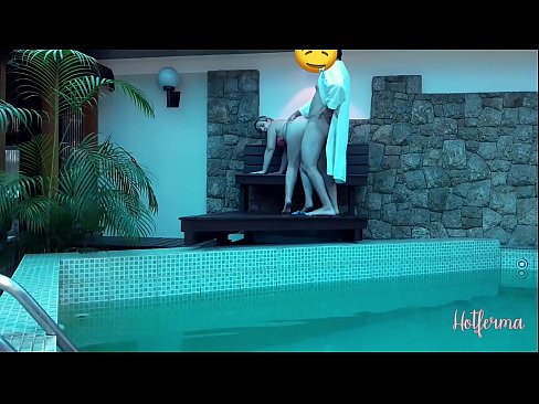 ❤️ Boss uzaicina kalponi uz baseinu, bet nevarēja pretoties karstu ❤️ Porno pie mums lv.basseyn-vsem.ru ❌❤