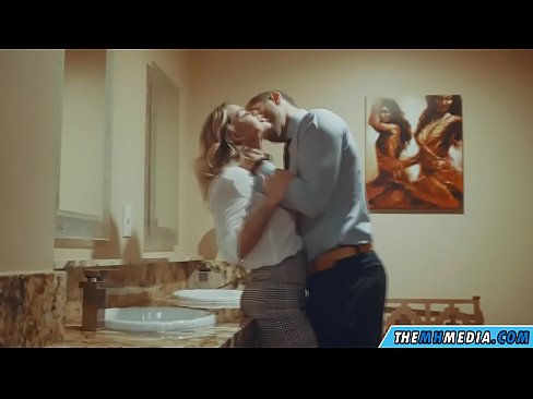 ❤️ Kad krūtiska blondīne pavedina tevi publiskā tualetē ❤️ Porno pie mums lv.basseyn-vsem.ru ❌❤